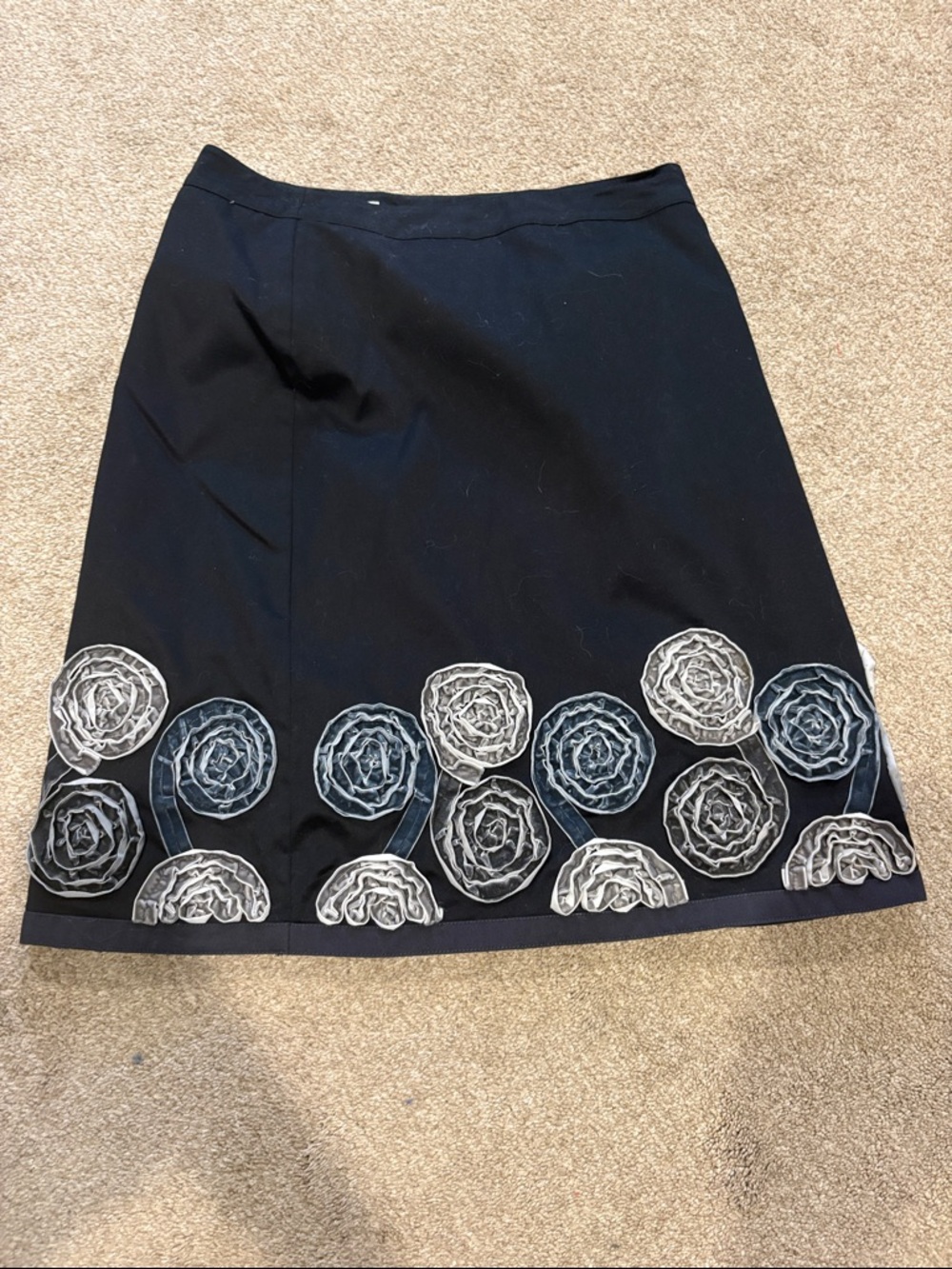 Boden Black A-Line Skirt with White and Light Gray Floral Rosettes